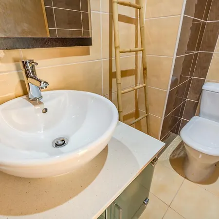 Apartamento Luminoso Proximo Da E Da Marina شقة *