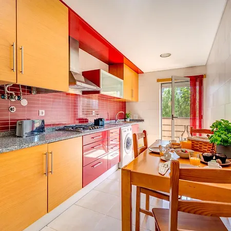Apartamento Luminoso Proximo Da E Da Marina شقة بورتيماو